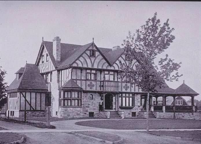 Tiger Inn in 1899