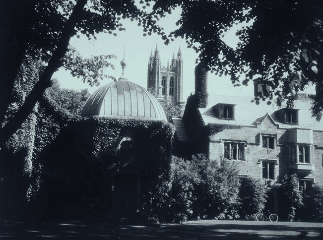 Western end viewed from south, with Halsted Observatory at left (photo before 1932)