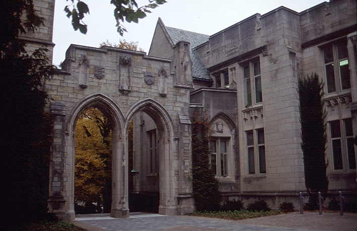 View from west, Rothschild Memorial Archway