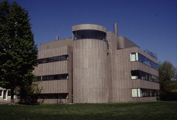 1979:  Hoyt Laboratory