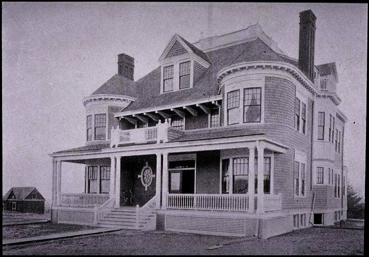 Old Cottage clubhouse, prior to use by Tower