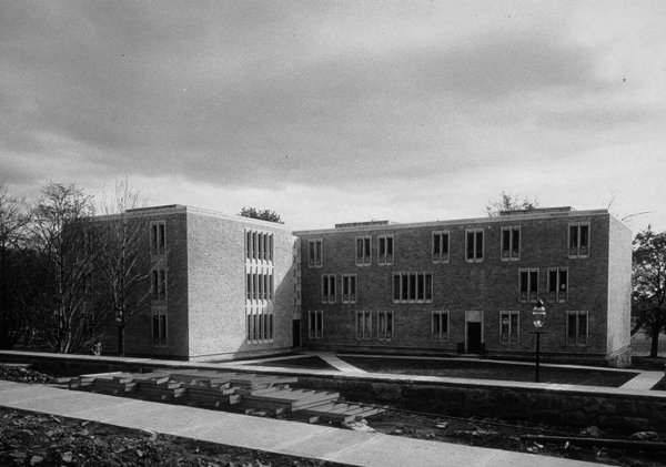 1960:  1938 Hall