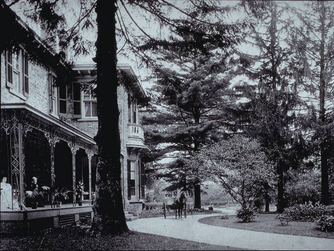 Front veranda (late 19th century photo)