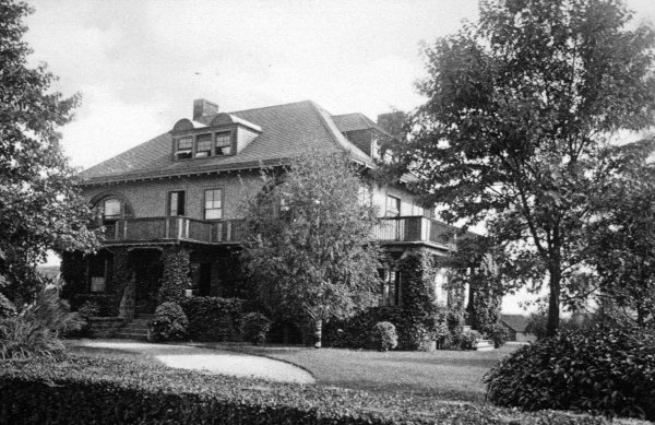 Clubhouse II (after 1900, with ivy)