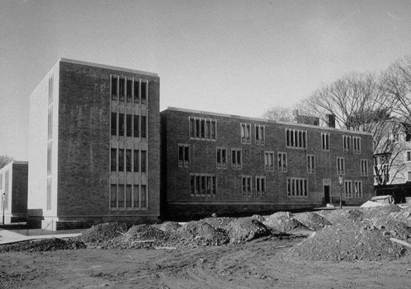 1960:  1939 Hall