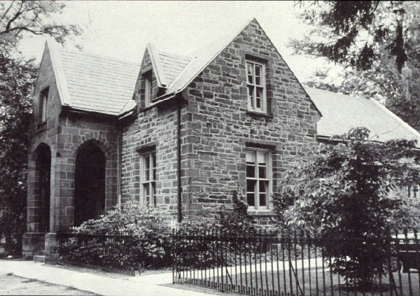 1846:  Ivy Hall