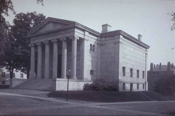 Current structure viewed from the northwest (photo early 20th century?)