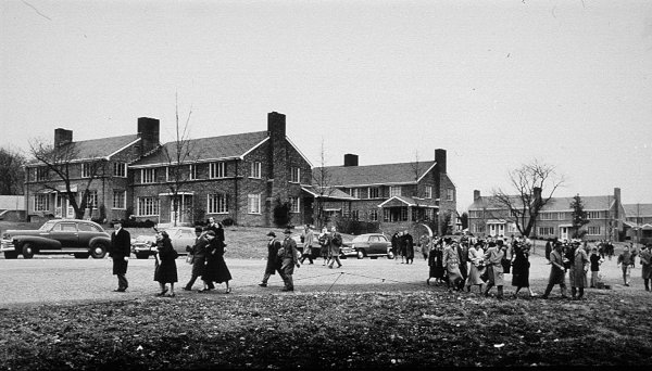 1949:  Ferris Thompson Apartments