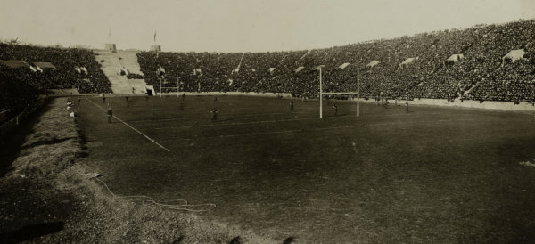 1914 Yale game in progress
