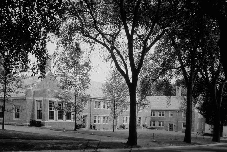 1915 Hall viewed from the northwest