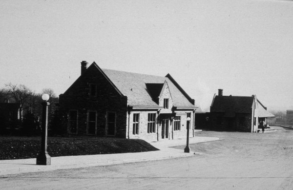 1917:  Dinky Station IV