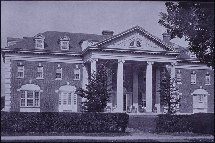 Colonial Club