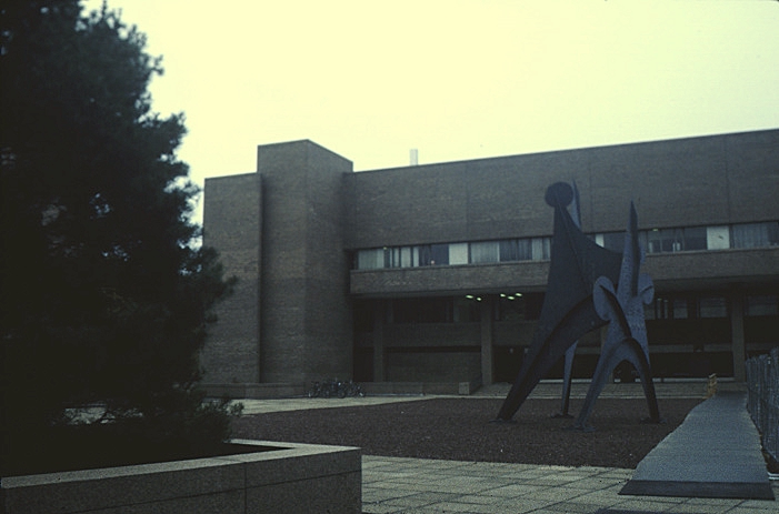 Courtyard between Fine Hall and Jadwin Hall