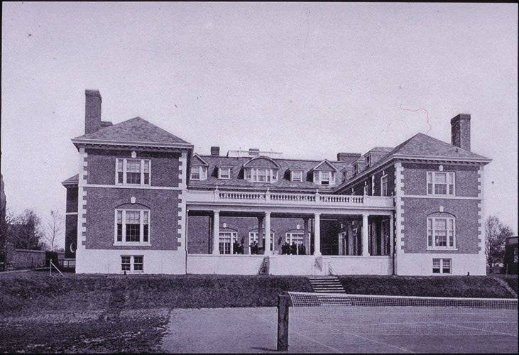 Cottage Club rear facade in 1908