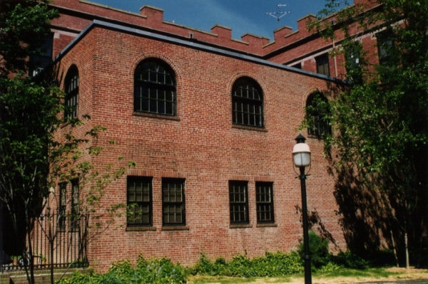 1927:  Concrete Testing Laboratory