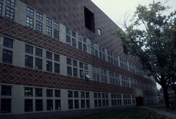 1985:  Lewis Thomas Laboratory