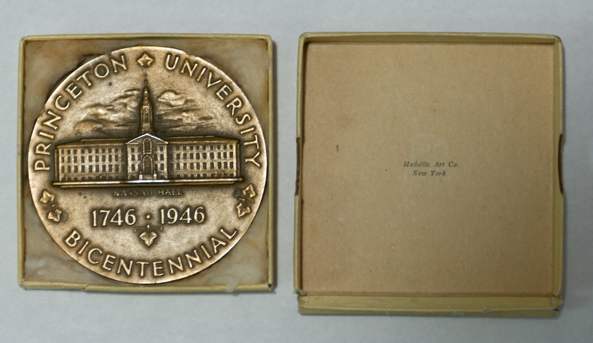 Bicentennial Medallion Box